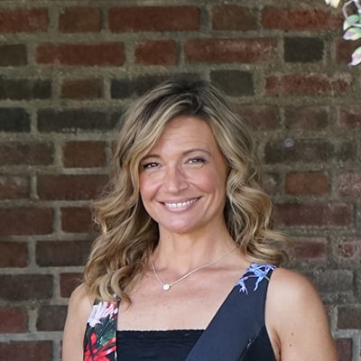 Bretta Owner, Officiant, and Certified Wedding Planner