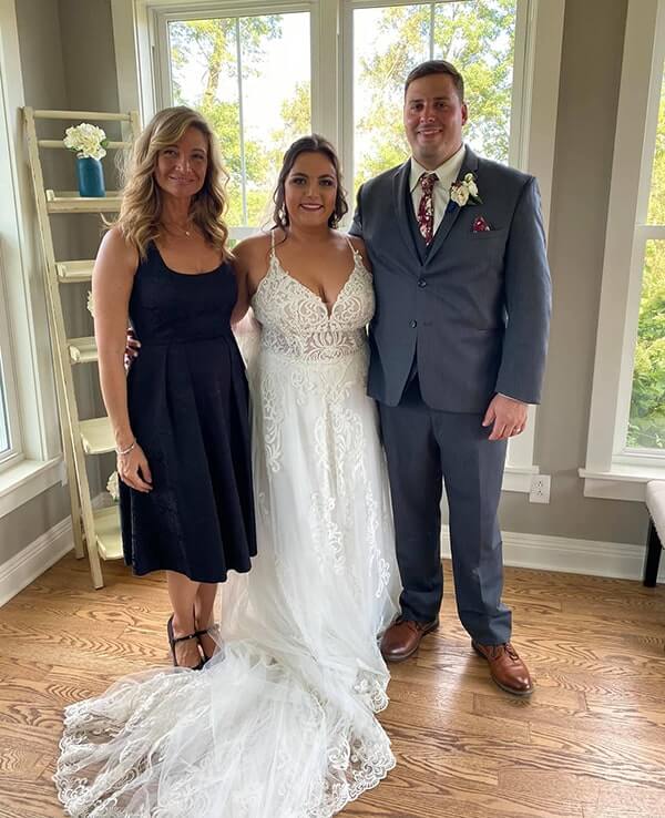 Bretta with Gorgeous Bride & Groom Bretta with Gorgeous Bride & Groom